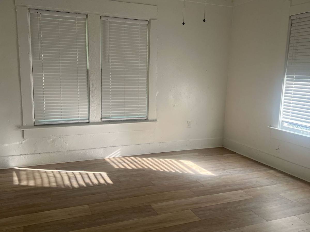 House for rent at 1380 Live Oak St, Beaumont, TX 77703