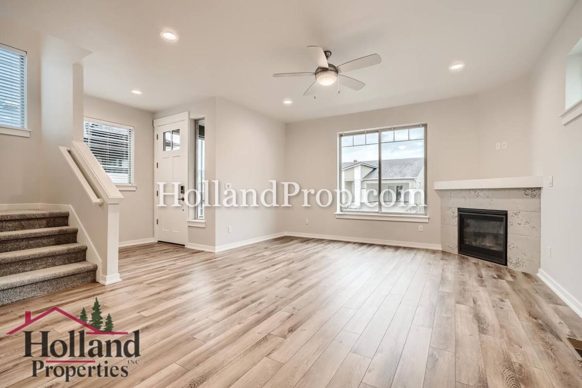 House for rent at 8126 SE Reddington St, Hillsboro, OR 97123
