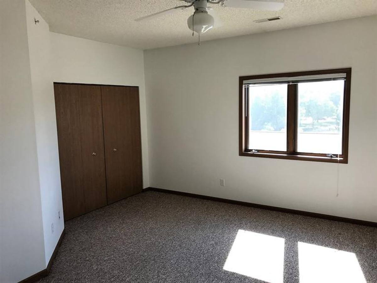 Apartment for rent at 465-585 Highway, North Liberty, IA 52317