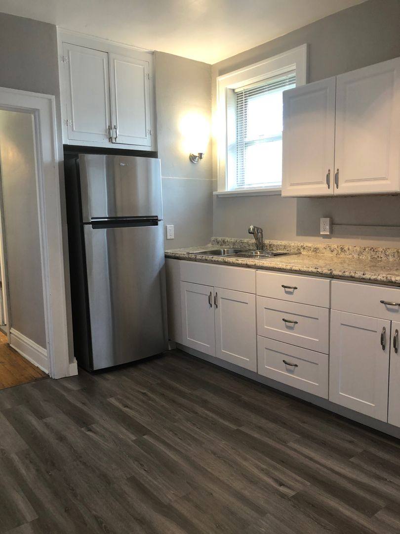 Apartment for rent at 3739-41 Ohio Ave, Saint Louis, MO 63118