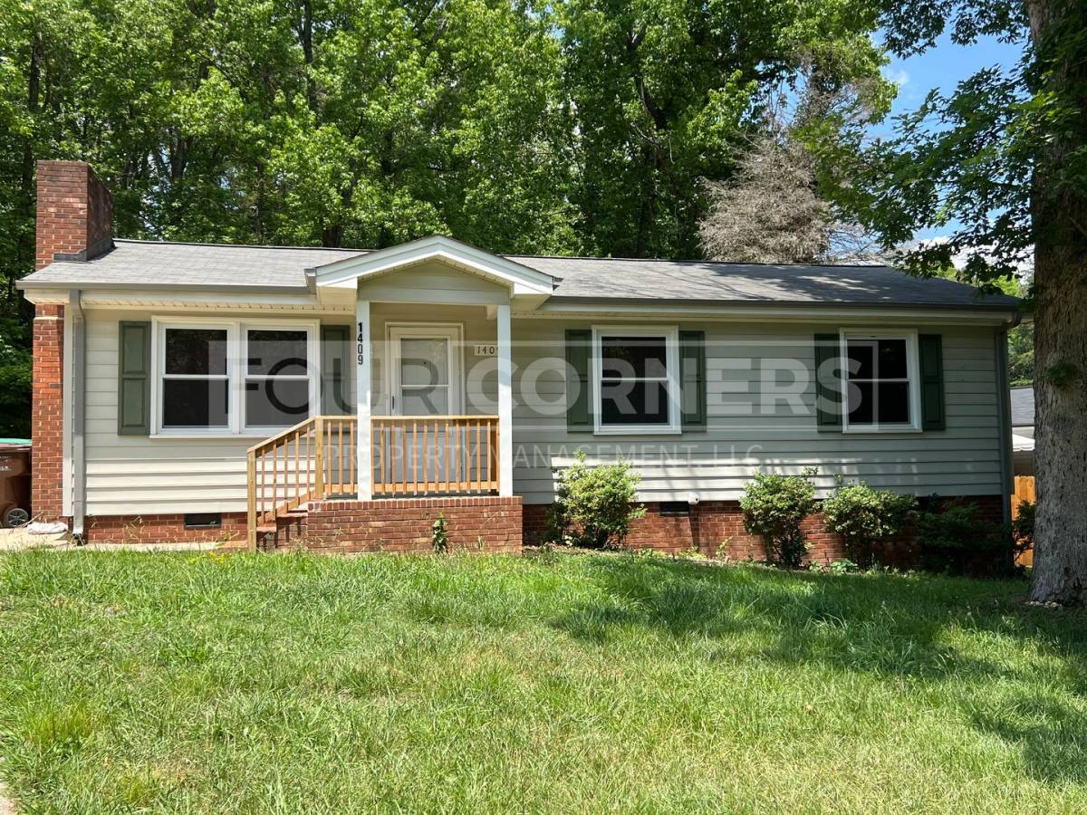 House for rent at 1409 Waterloo Dr, High Point, NC 27260