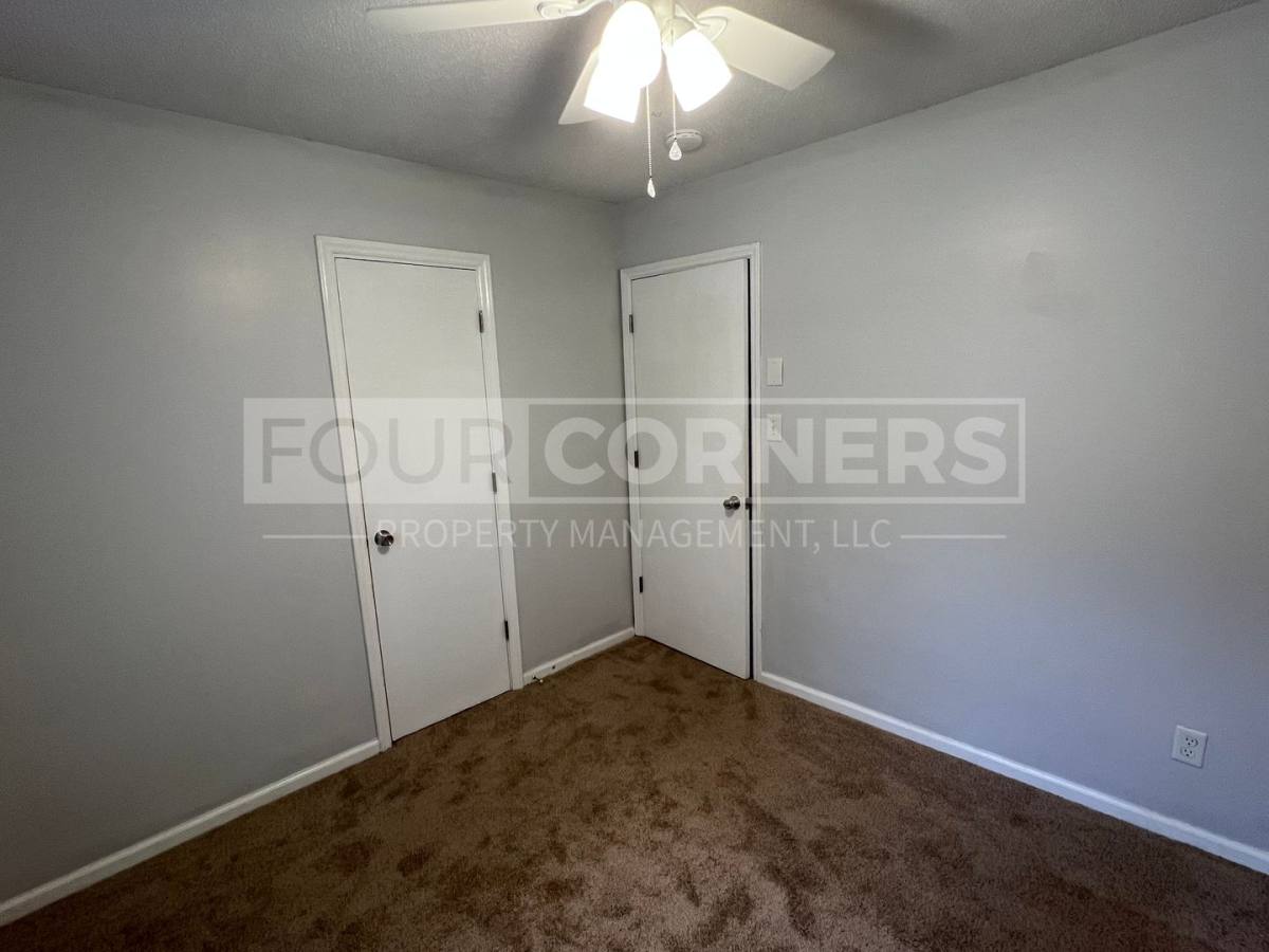House for rent at 1409 Waterloo Dr, High Point, NC 27260