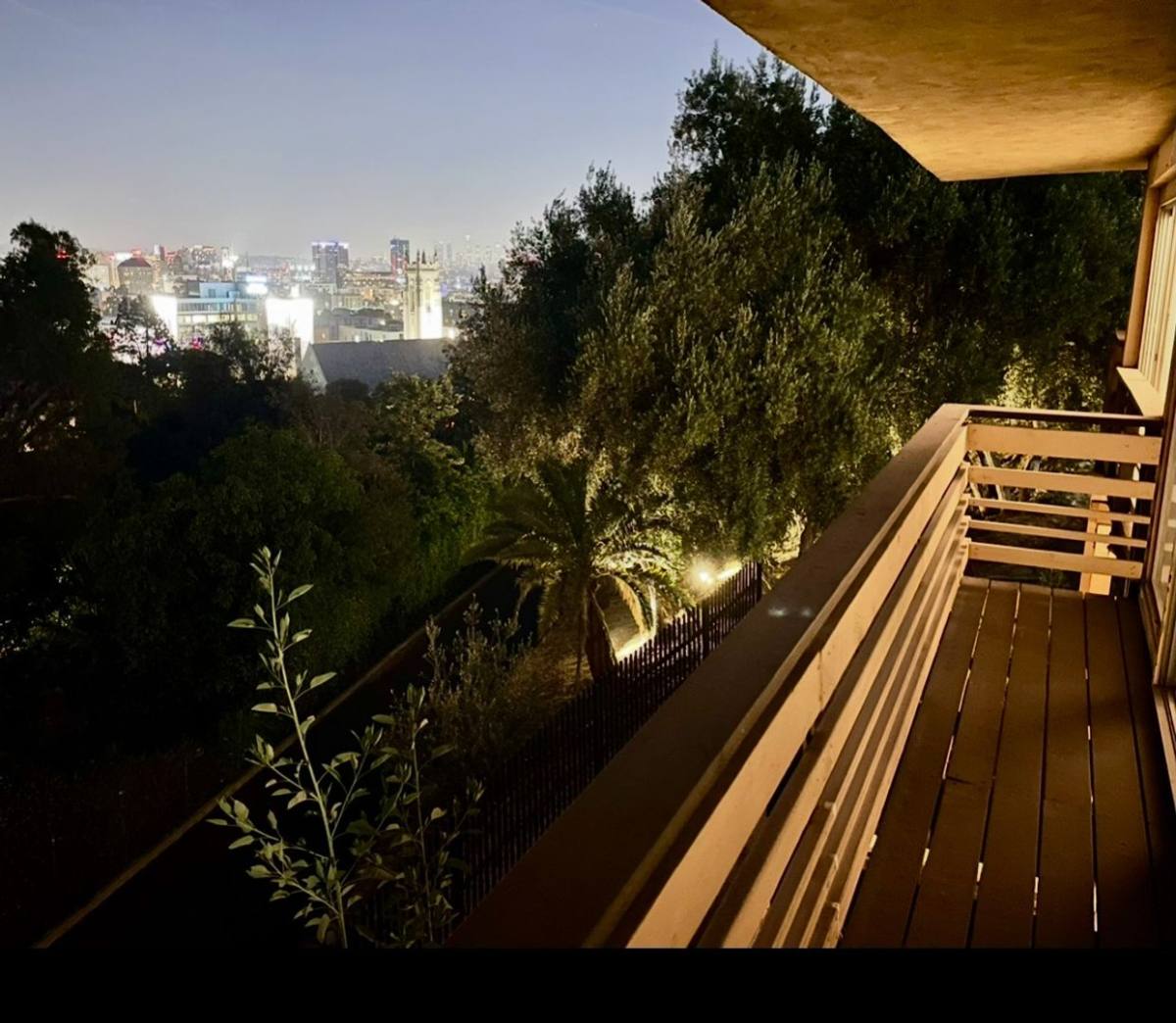 Apartment for rent at 1999 N Sycamore Ave, Los Angeles, CA 90068