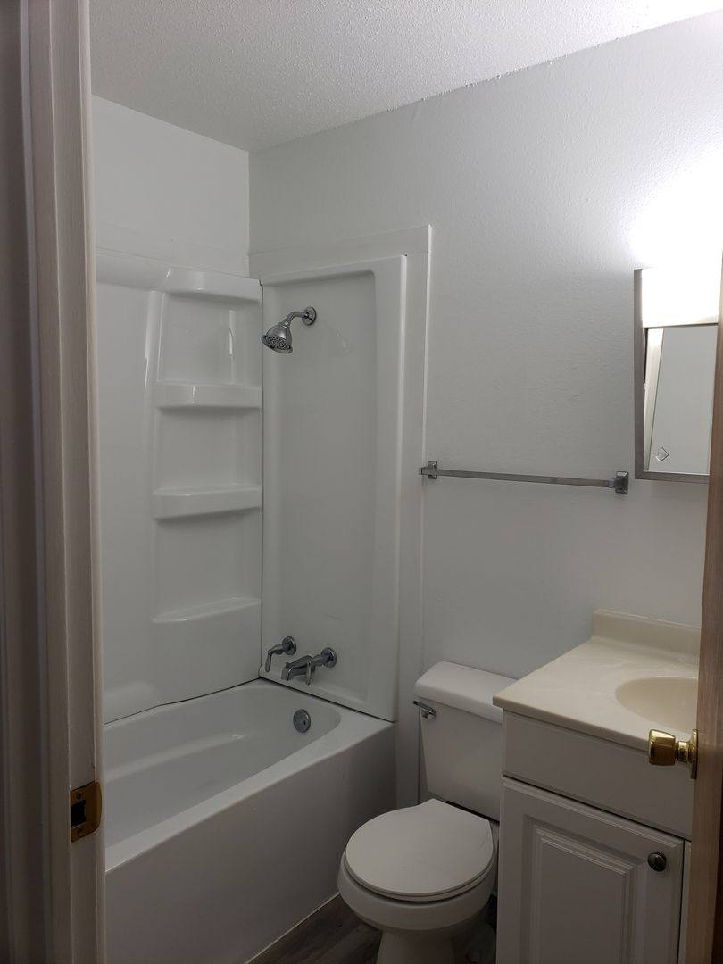 Apartment for rent at 611 11th St NE, Jamestown, ND 58401