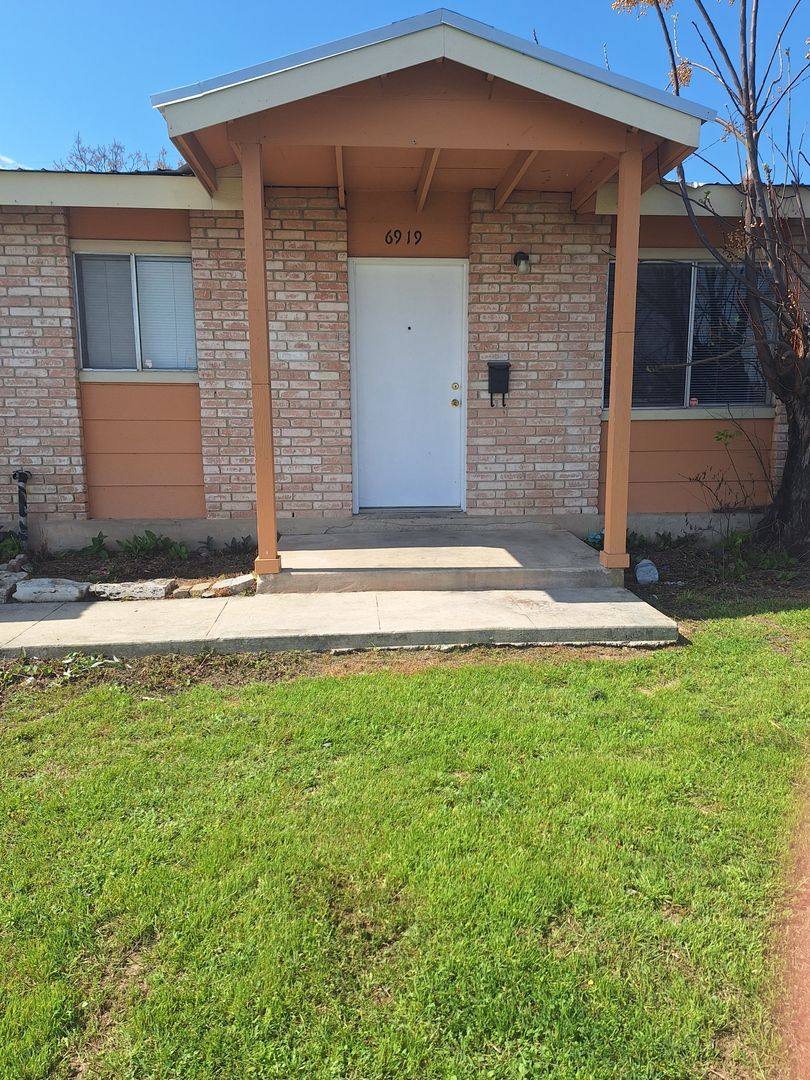 House for rent at 6919 Basilwood, San Antonio, TX 78213