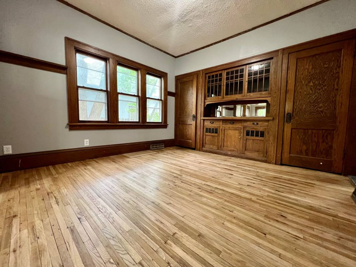 House for rent at 3447 Dupont Ave N, Minneapolis, MN 55412