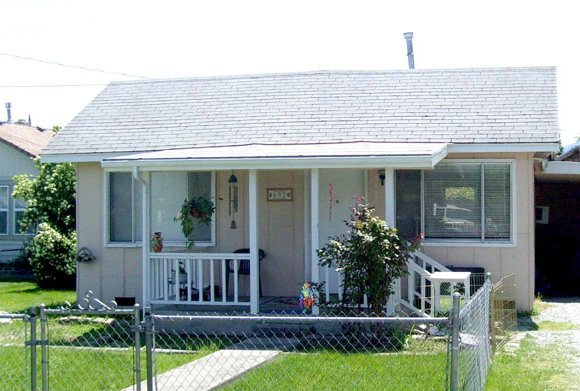 House for rent at 697 W 13th St, Medford, OR 97501