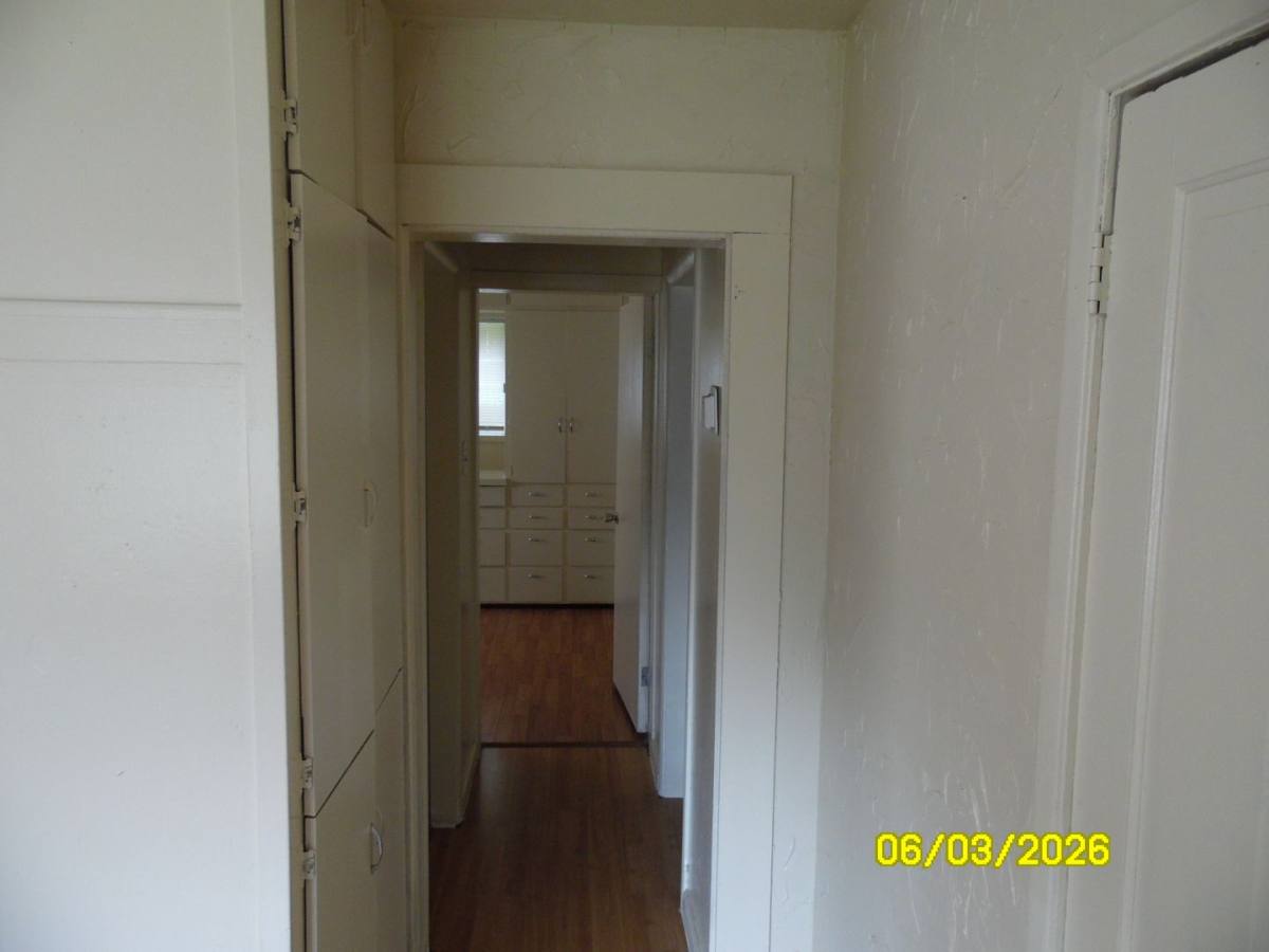 House for rent at 697 W 13th St, Medford, OR 97501