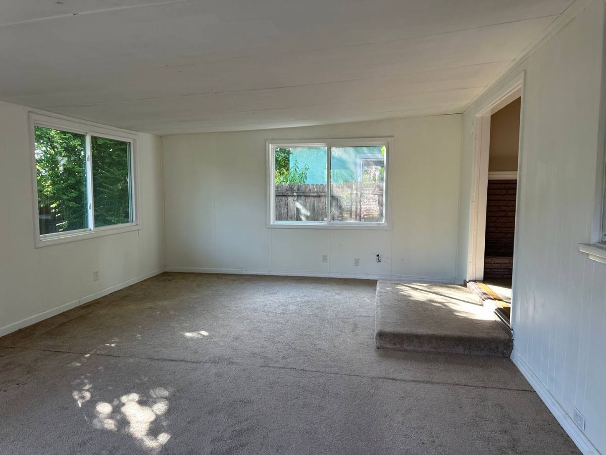House for rent at 4690 Brookfield Dr, Sacramento, CA 95823