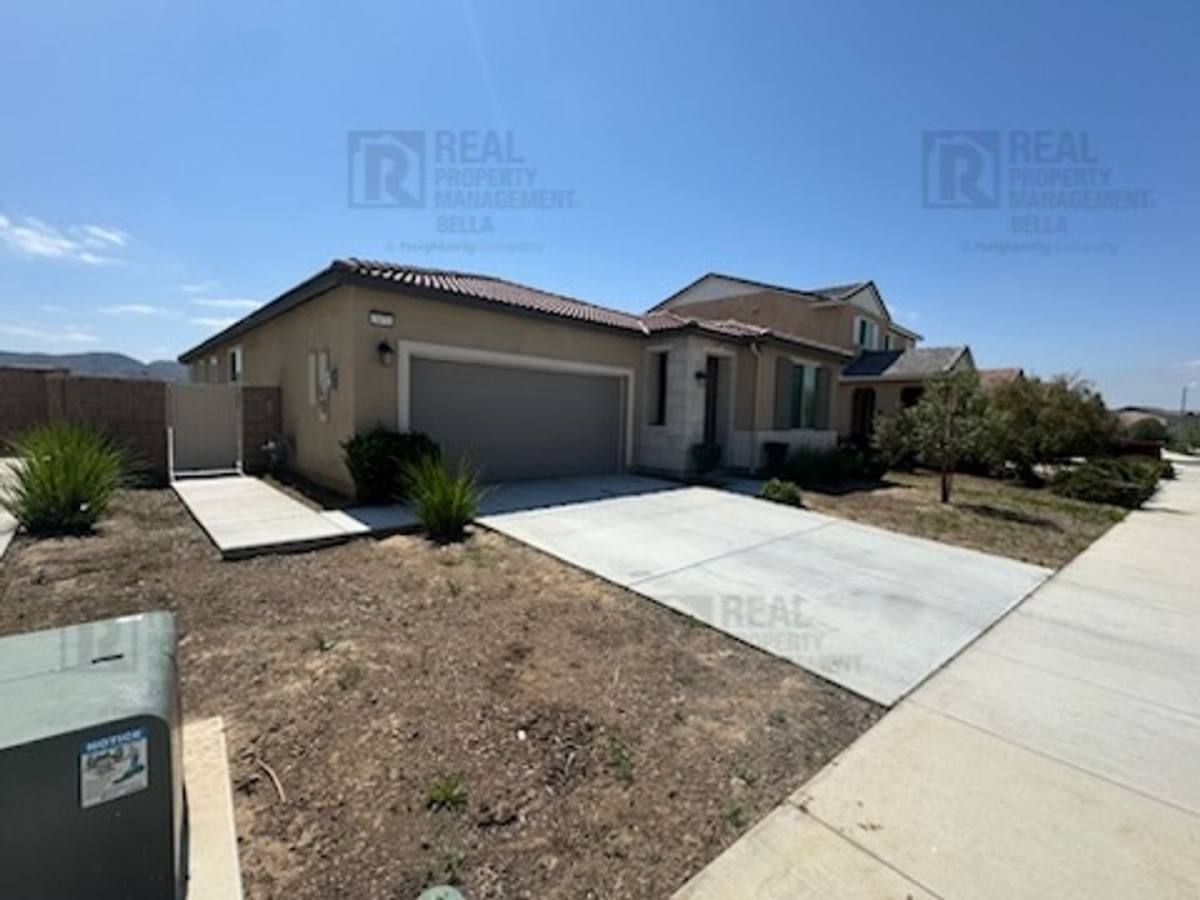 House for rent at 3071 Homeward St, Hemet, CA 92543