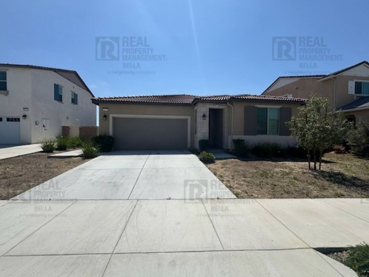 House for rent at 3071 Homeward St, Hemet, CA 92543
