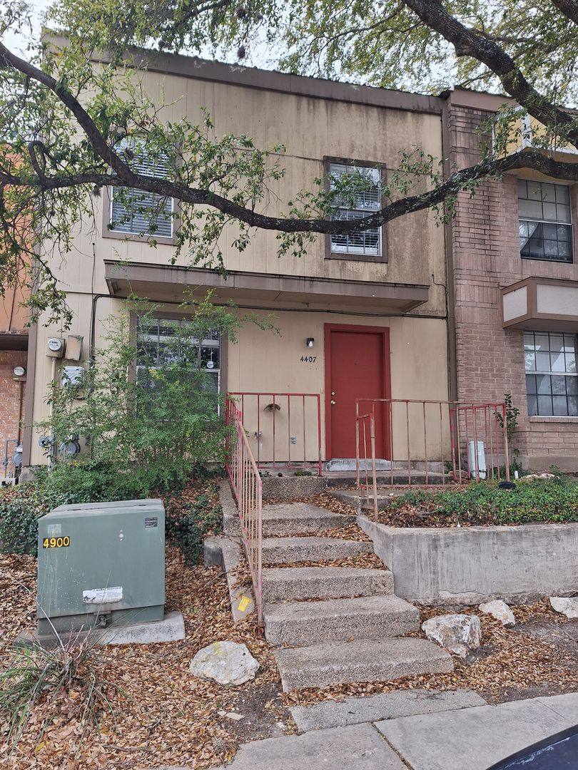 Townhouse for rent at 4407 Allentown St, San Antonio, TX 78238