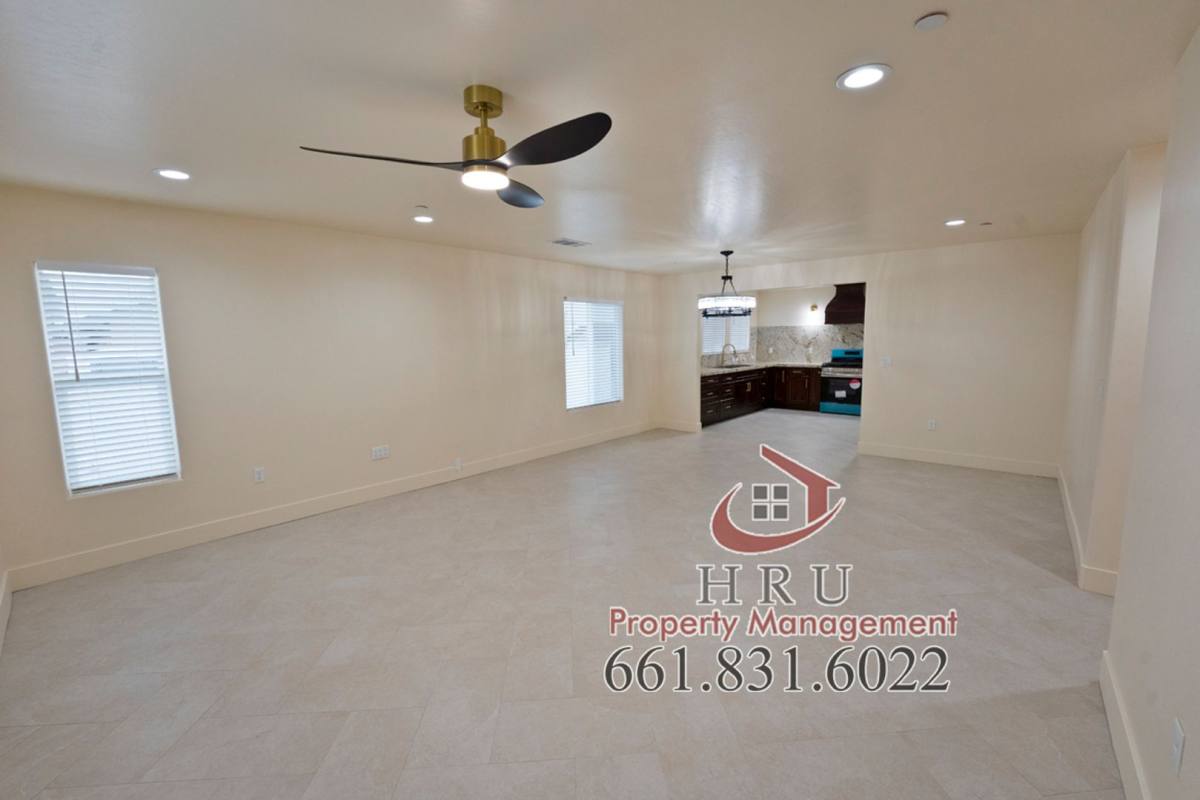 Apartment for rent at 1821 Lacey St, Bakersfield, CA 93304