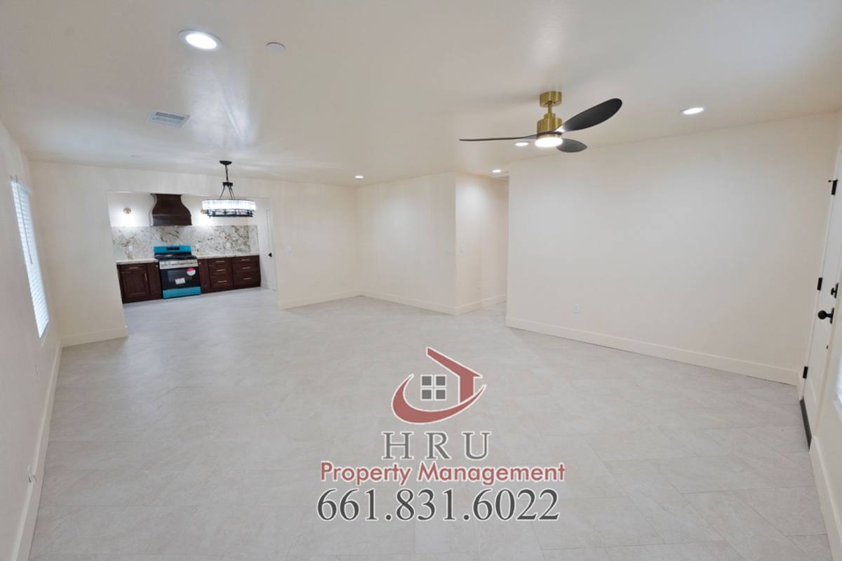Apartment for rent at 1821 Lacey St, Bakersfield, CA 93304