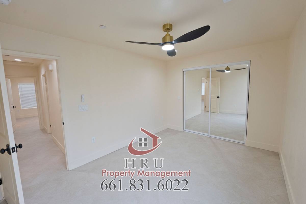 Apartment for rent at 1821 Lacey St, Bakersfield, CA 93304