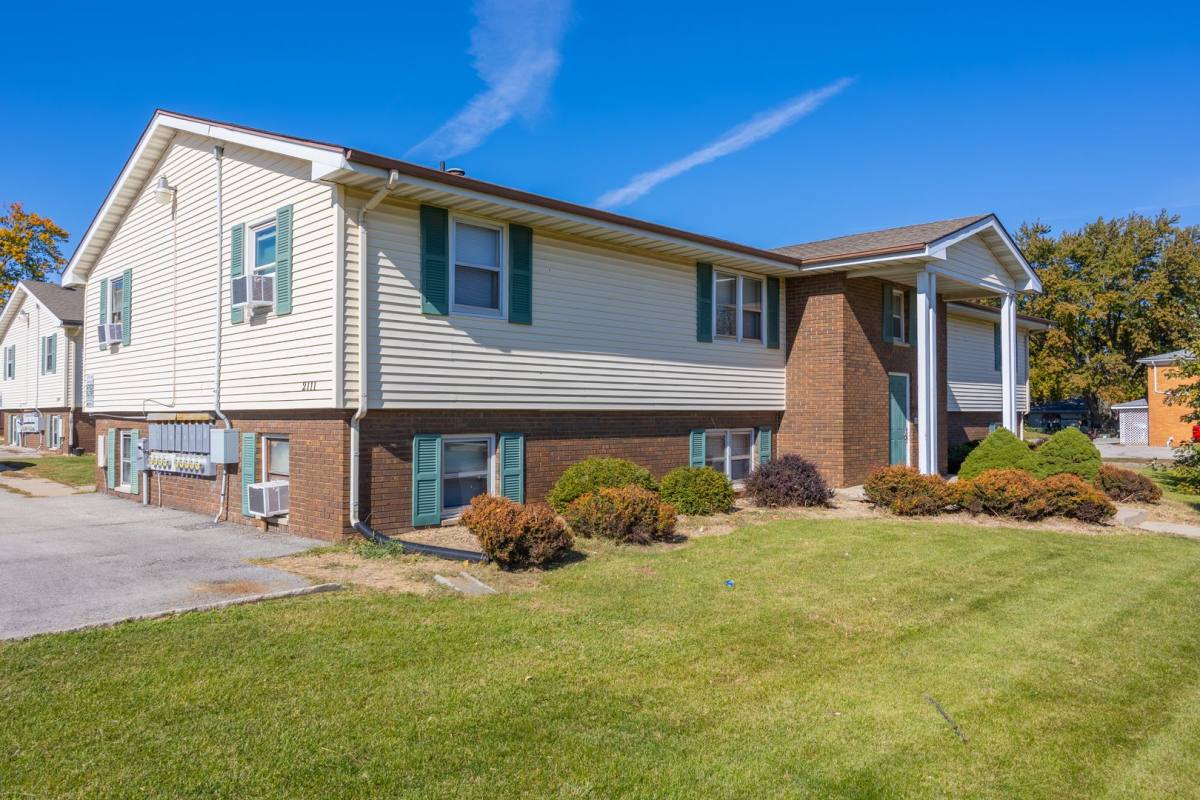 Apartment for rent at 2111 Todd Dr, Bloomington, IL 61704