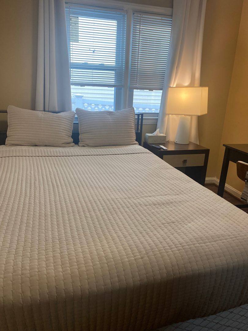 House for rent at 7700 Chicago Ave, Silver Spring, MD 20910
