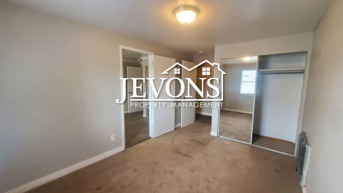Apartment for rent at 708 W Home Ave, Selah, WA 98942