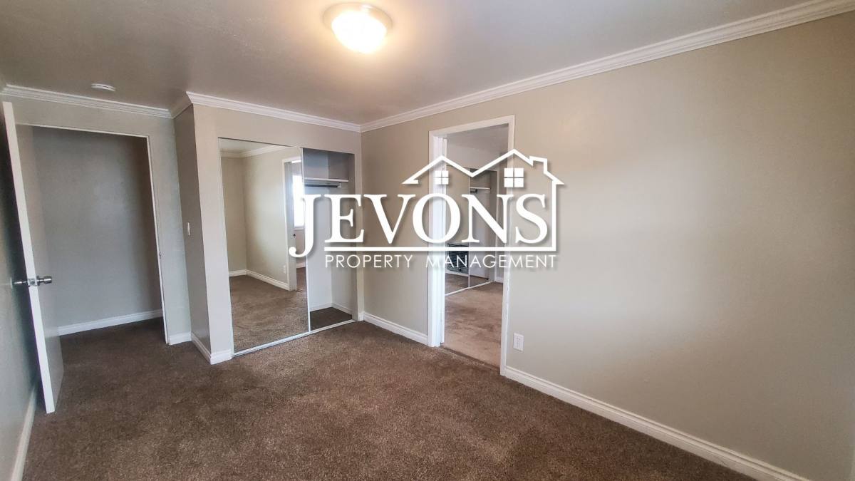 Apartment for rent at 708 W Home Ave, Selah, WA 98942