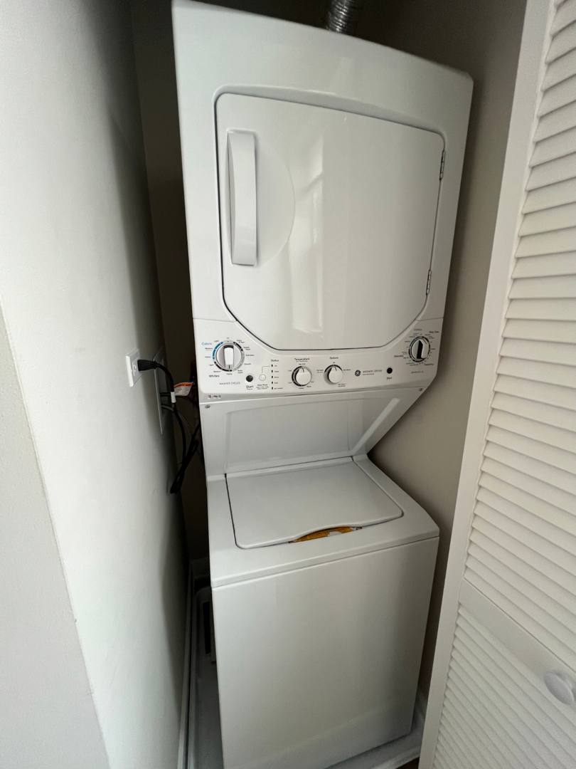 Apartment for rent at 3501-07 W Sunnyside, Chicago, IL 60625