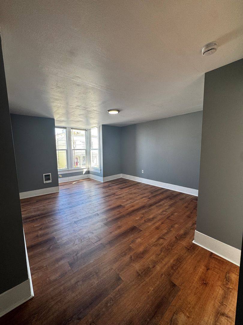 Apartment for rent at 591 Commercial St, Astoria, OR 97103