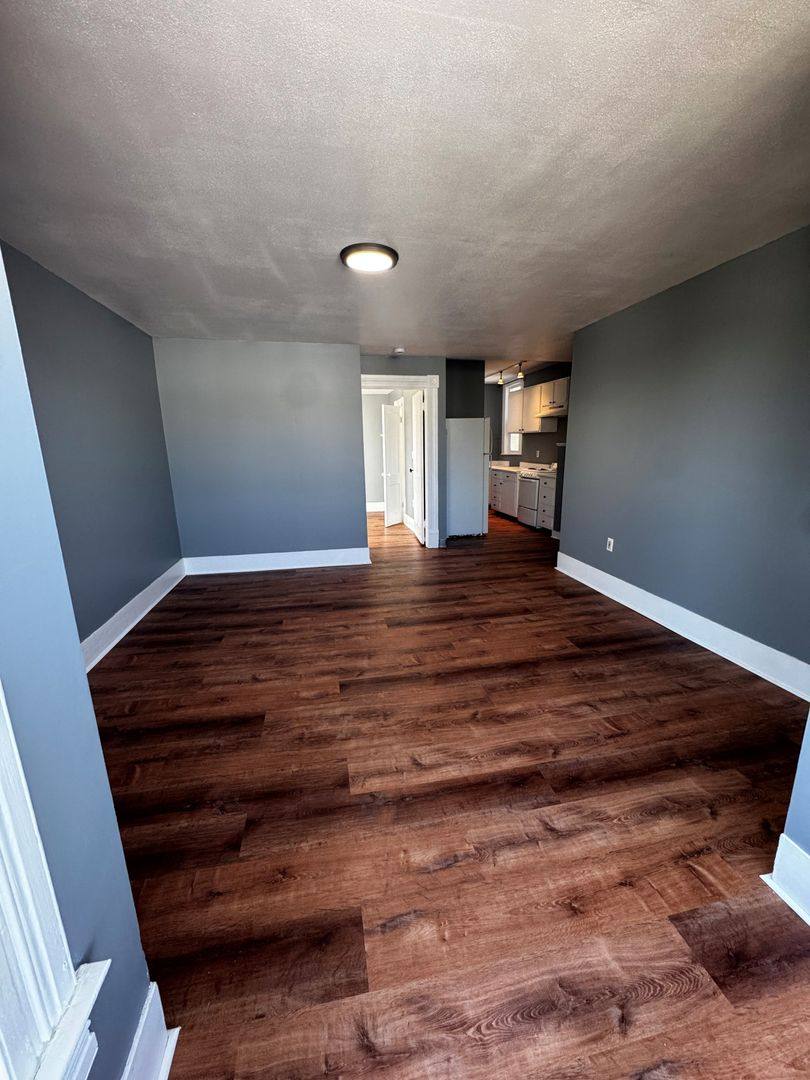 Apartment for rent at 591 Commercial St, Astoria, OR 97103