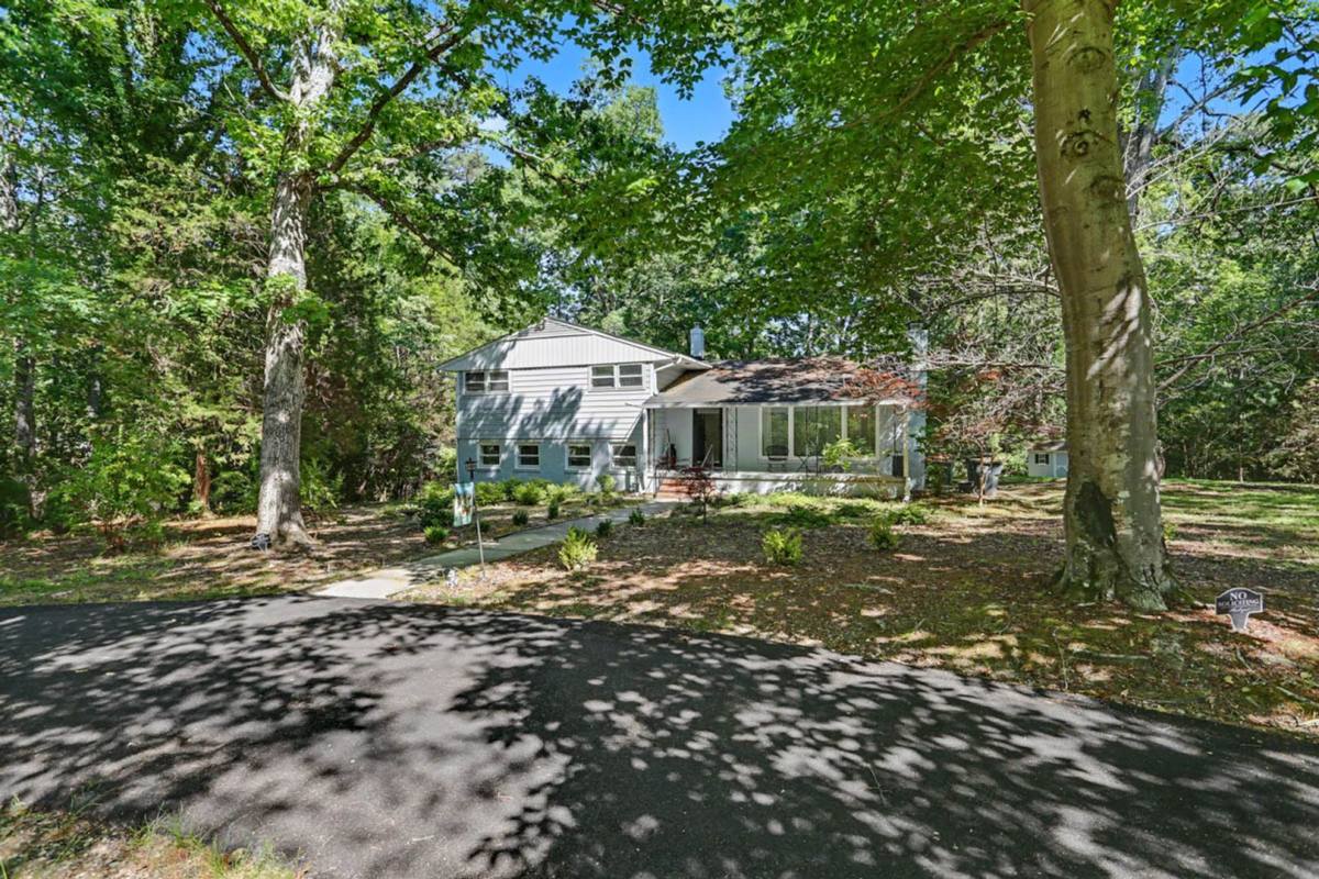 House for rent at 112 Holly Rd, Williamsburg, VA 23185