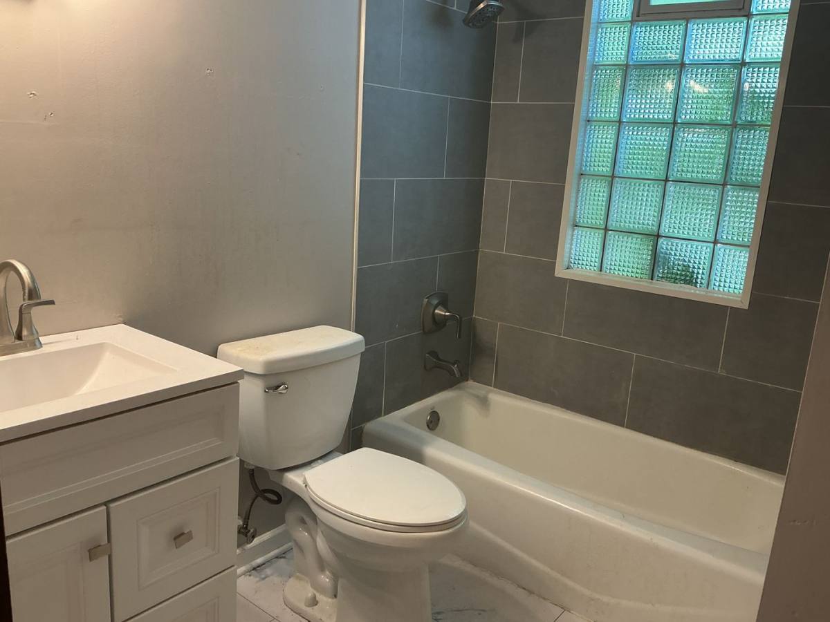 Apartment for rent at 3112 S New York Ave, Milwaukee, WI 53207