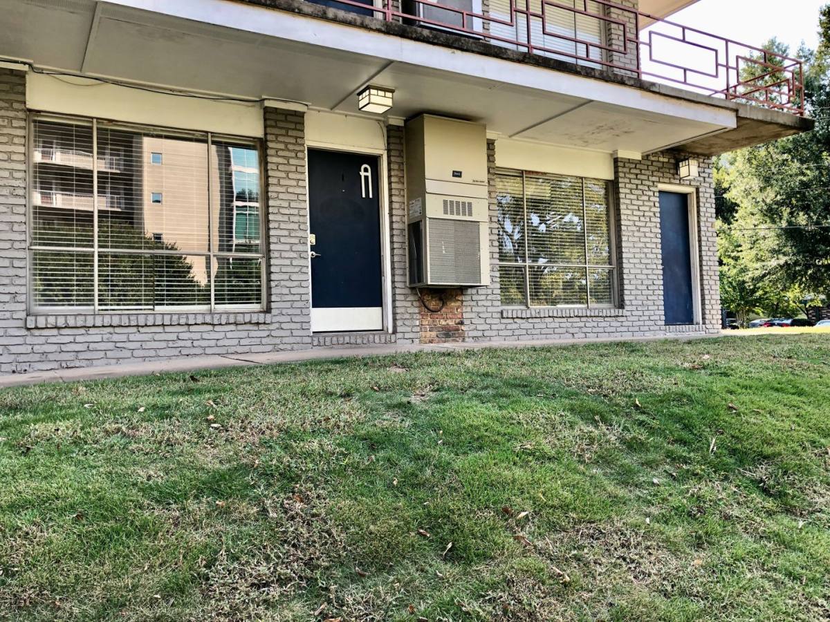 Apartment for rent at 1317 27th Place S, Birmingham, AL 35205