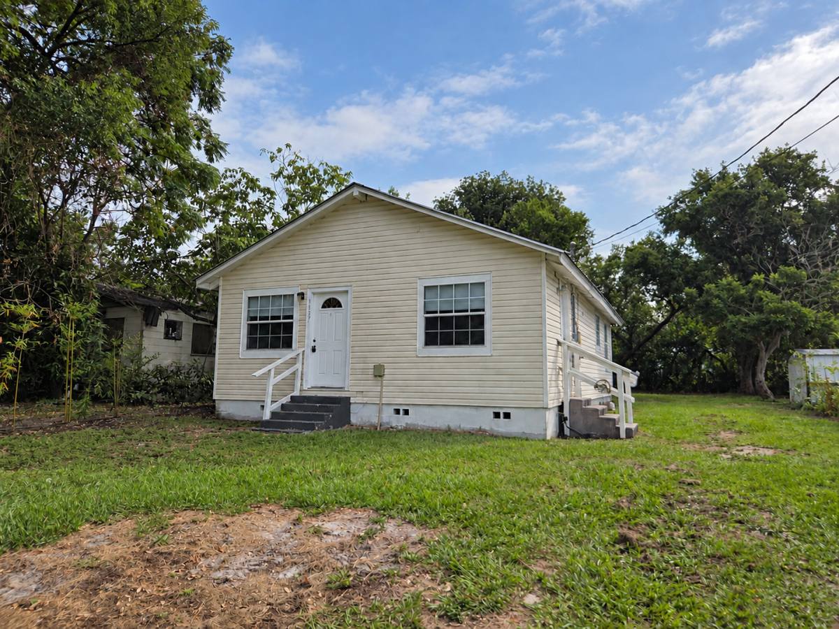 House for rent at 1137 Edith Ave, Lakeland, FL 33805