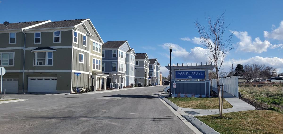 Townhouse for rent at 3841 Mossmorran Lane, Salt Lake City, UT 84129