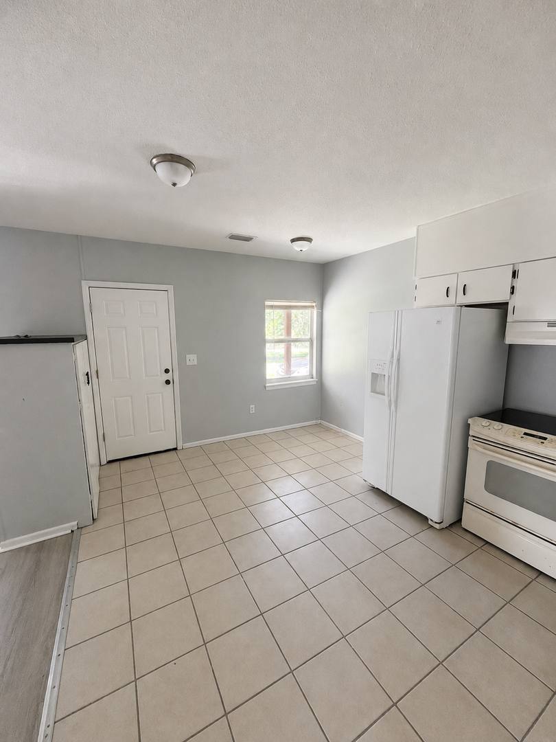 House for rent at 3185 Patsburg Place, Dade City, FL 33523