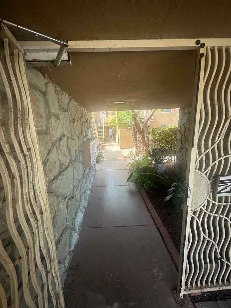 Apartment for rent at 4437 Mentone St #8, San Diego, CA 92107