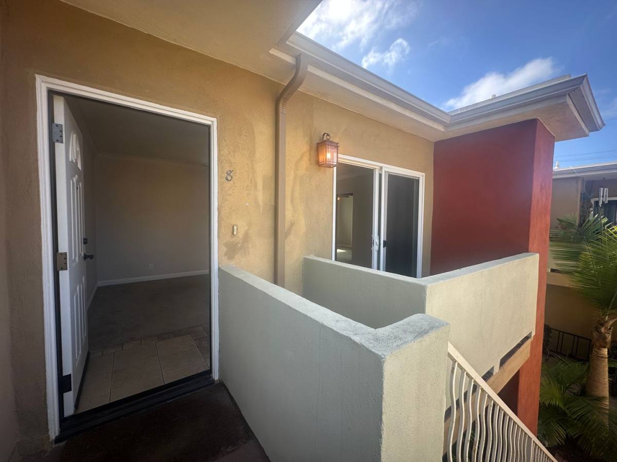 Apartment for rent at 4437 Mentone St #8, San Diego, CA 92107