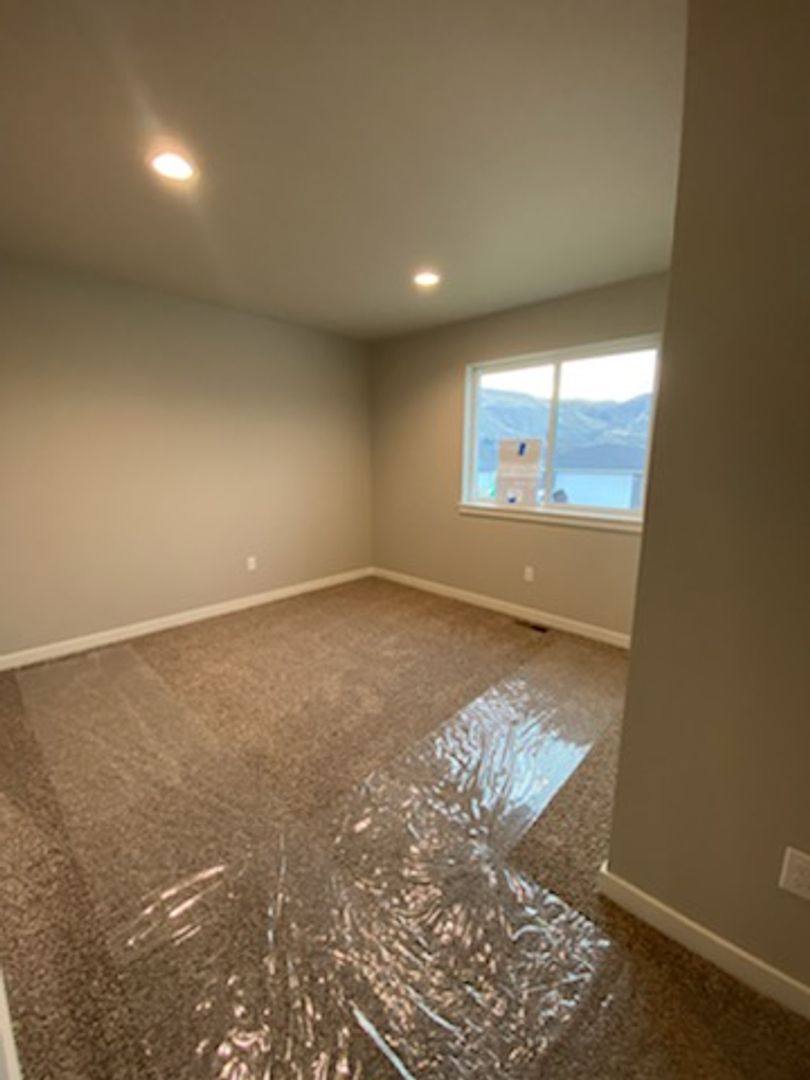 House for rent at 1109 S New Berry Lane, East Wenatchee, WA 98802