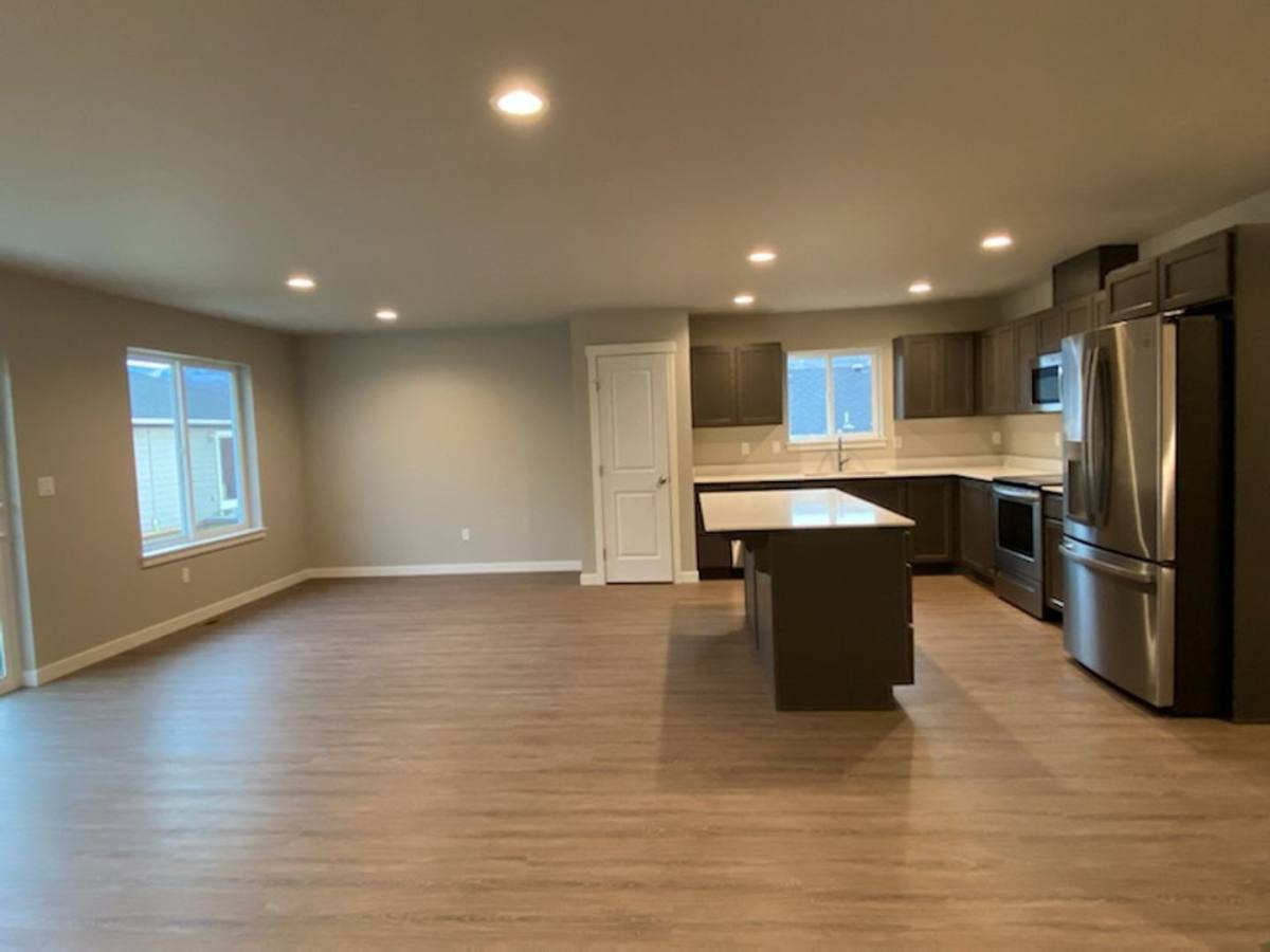 House for rent at 1109 S New Berry Lane, East Wenatchee, WA 98802