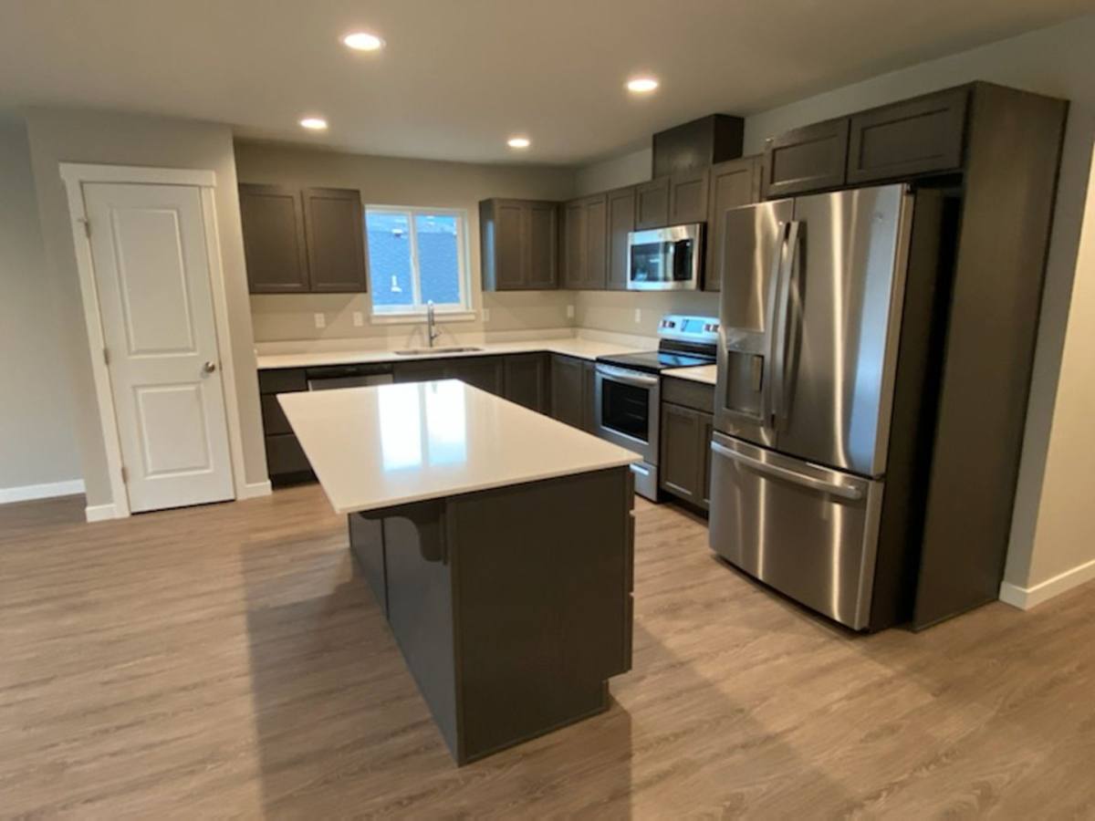 House for rent at 1109 S New Berry Lane, East Wenatchee, WA 98802