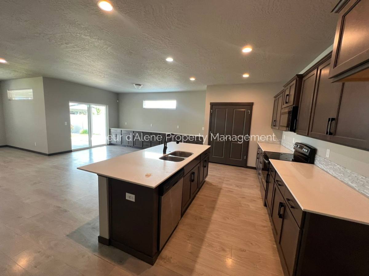 House for rent at 246 N Olivewood Lane, Post Falls, ID 83854