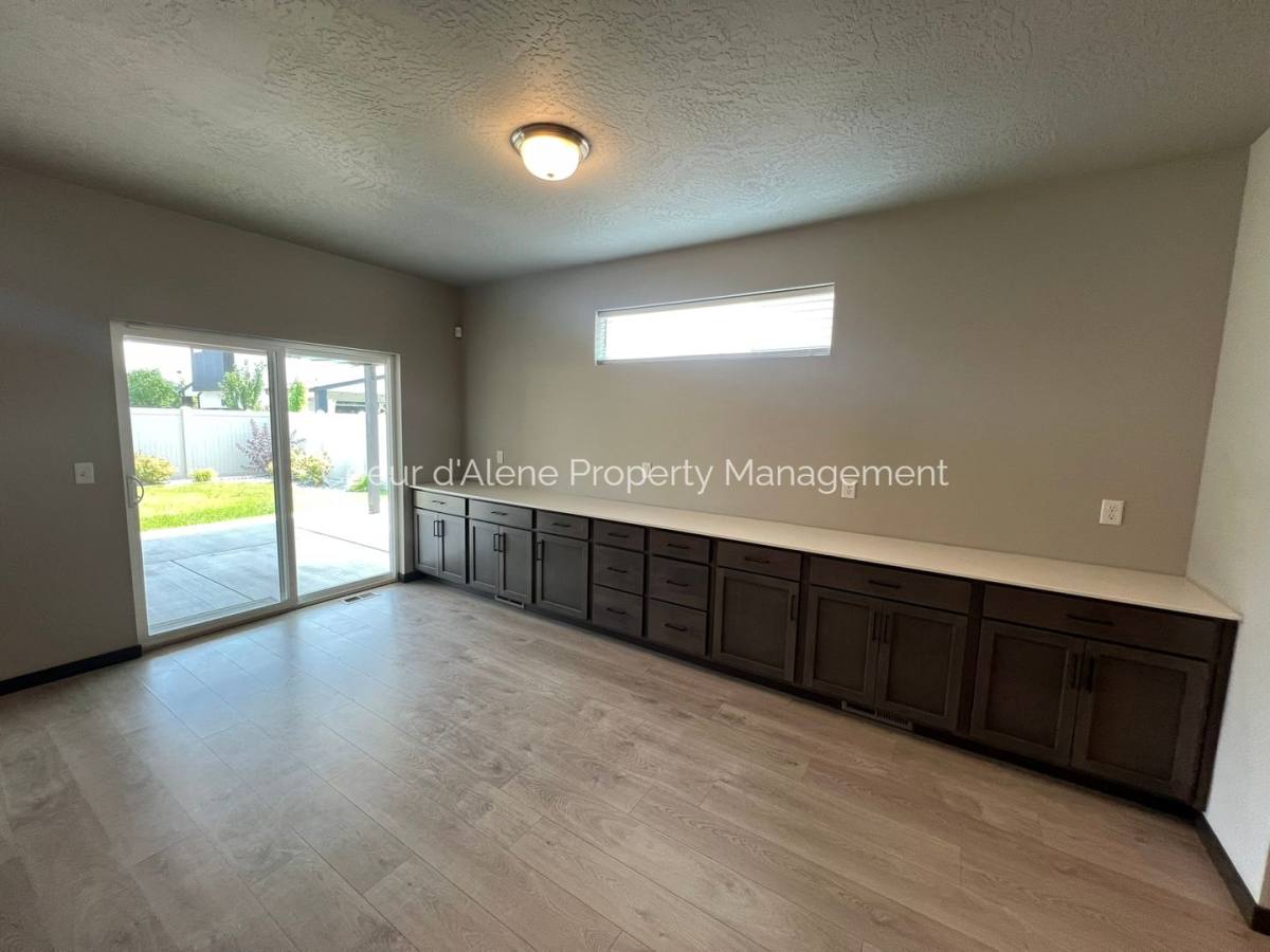 House for rent at 246 N Olivewood Lane, Post Falls, ID 83854
