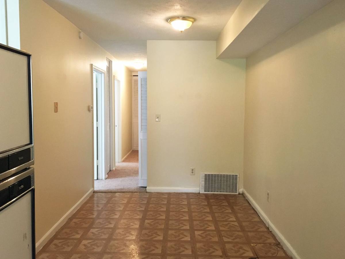Apartment for rent at 2009 Cambridge Dr, Lexington, KY 40504