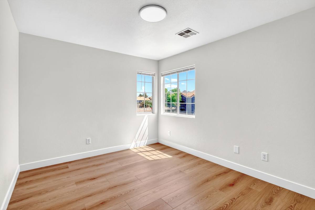 Townhouse for rent at 3021 Aloha Ave, Las Vegas, NV 89121