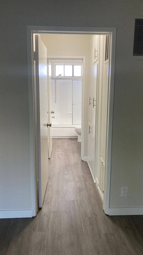Apartment for rent at 4411 Ventura Canyon Ave, Sherman Oaks, CA 91423