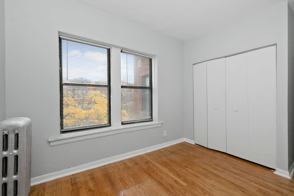Apartment for rent at 7001-7007 S Merrill Ave, Chicago, IL 60649