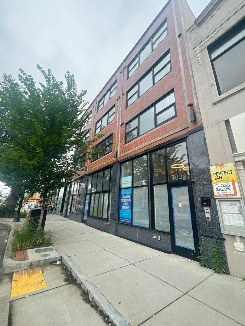 Apartment for rent at 1028 Commonwealth Ave, Brookline, MA 02445