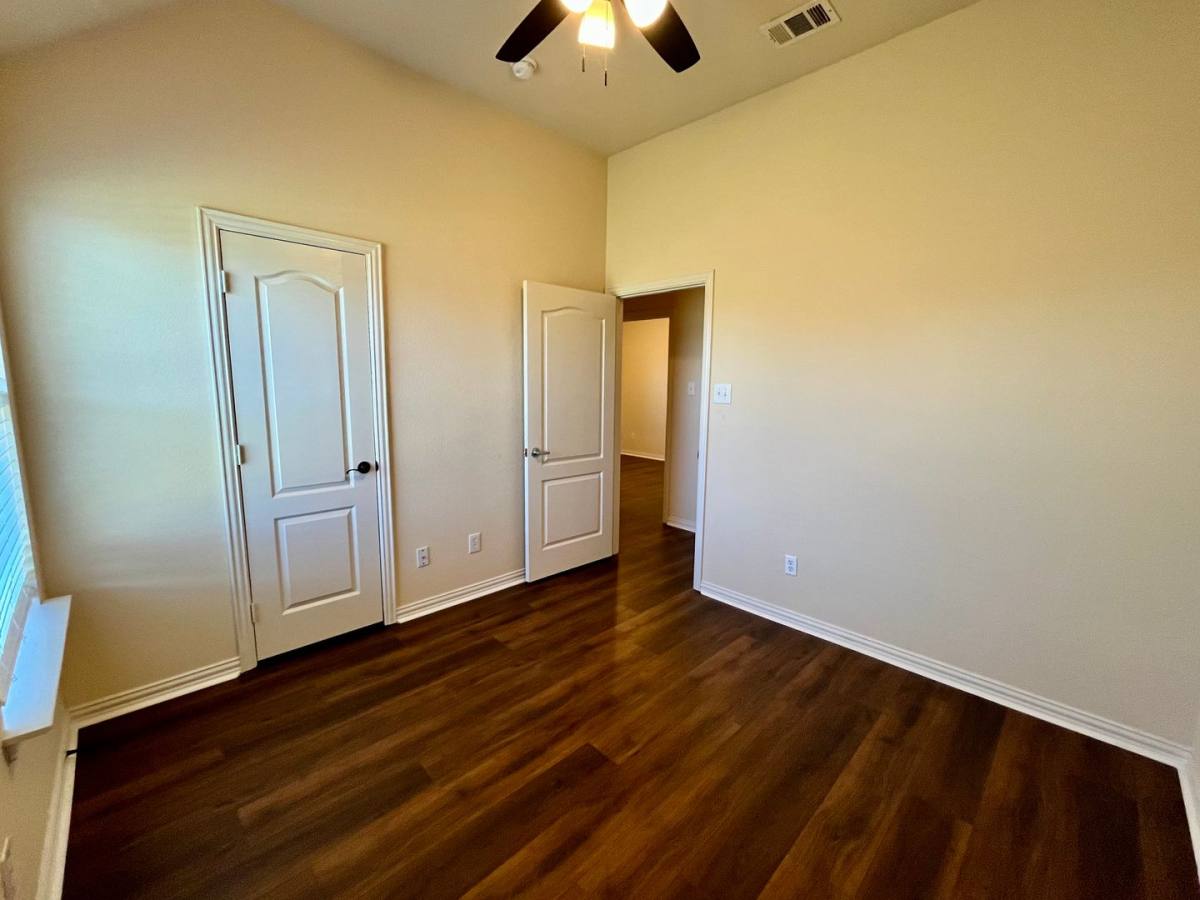 House for rent at 921 Raleigh Path Rd, Denton, TX 76208