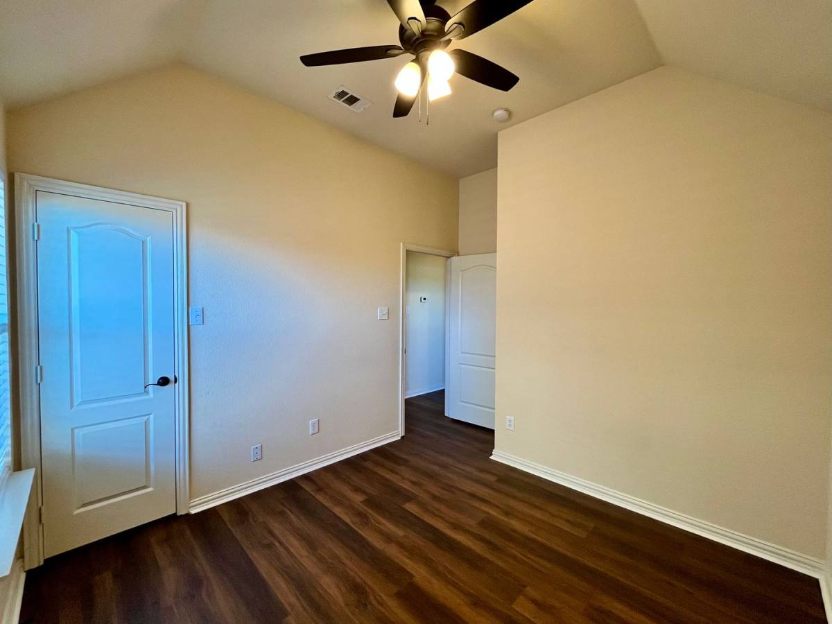 House for rent at 921 Raleigh Path Rd, Denton, TX 76208