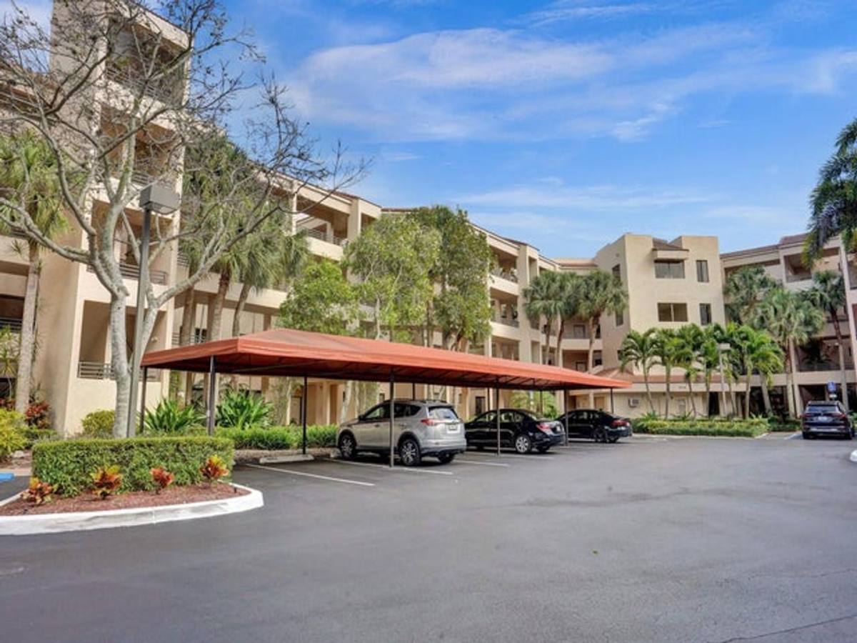 House for rent at 7546 La Paz Blvd, Boca Raton, FL 33433