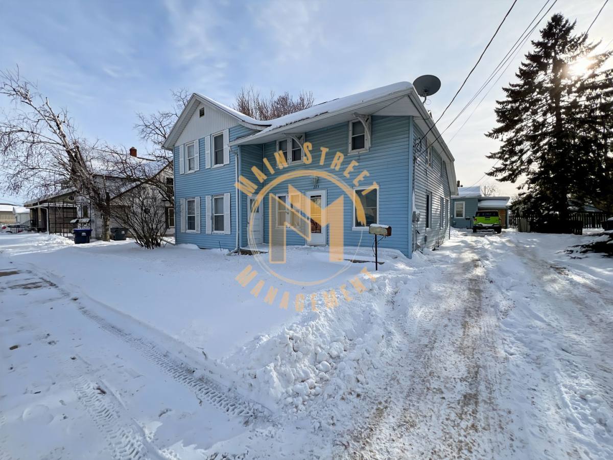 Apartment for rent at 223 E Franklin Ave, Neenah, WI 54956
