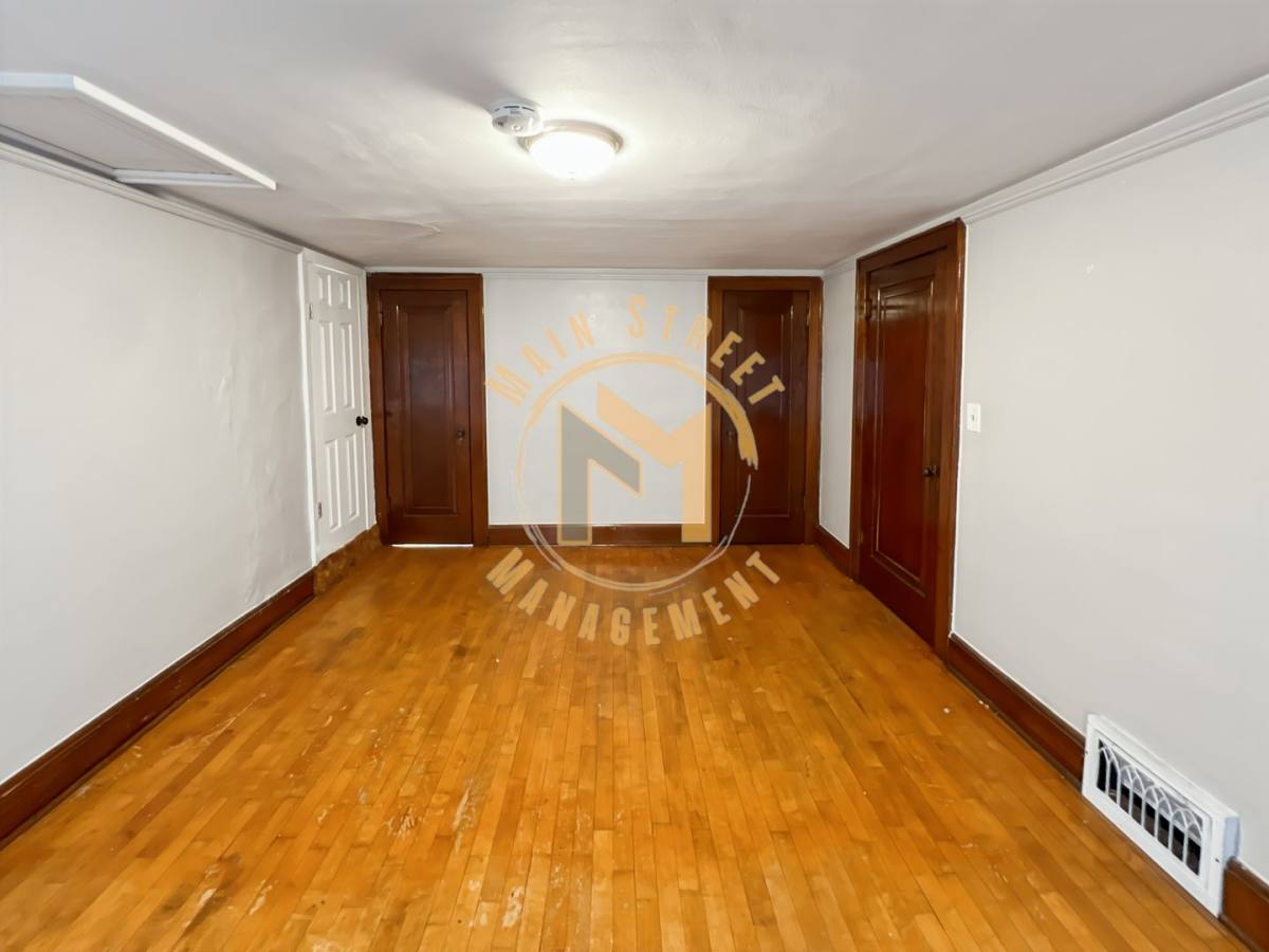 Apartment for rent at 223 E Franklin Ave, Neenah, WI 54956