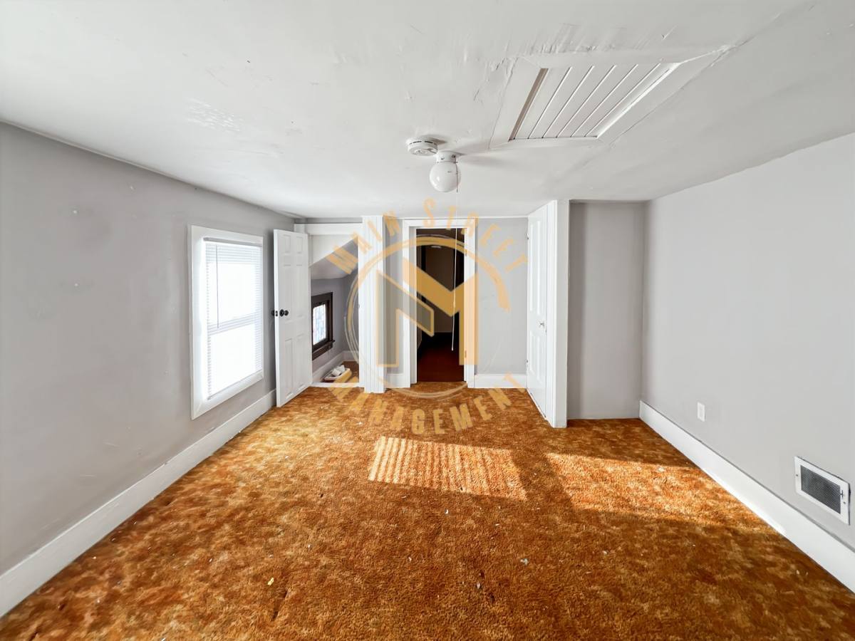 Apartment for rent at 223 E Franklin Ave, Neenah, WI 54956